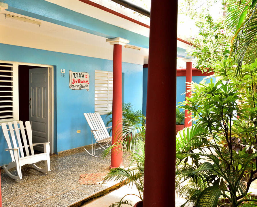 Villa Los Buenos Viñales Accommodation. B&B Casa Particular