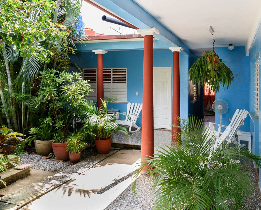 Villa Los Buenos Viñales Accommodation. B&B Casa Particular