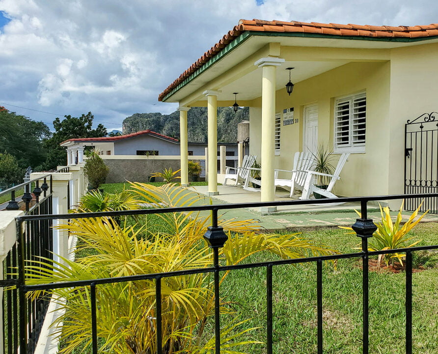 Villa Lisbet y Misael Viñales B&B