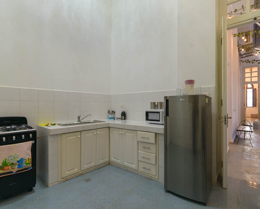 Aguiar Apartment. Havana Accommodation. Vacation Rental