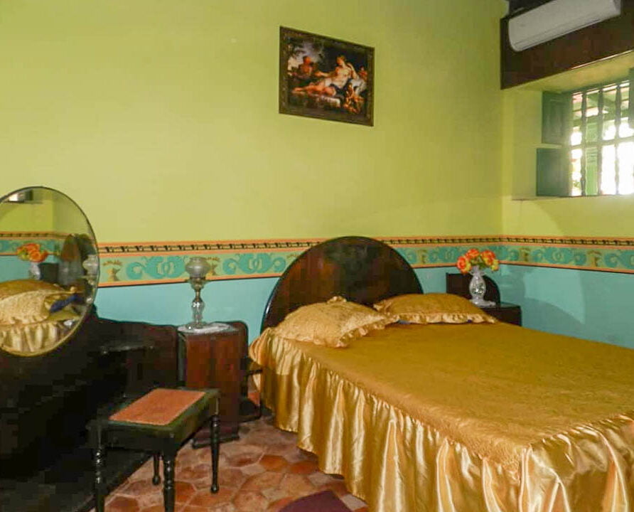 Casa Segarte, Trinidad Accommodation. B&B, Casa Particular. Room 2