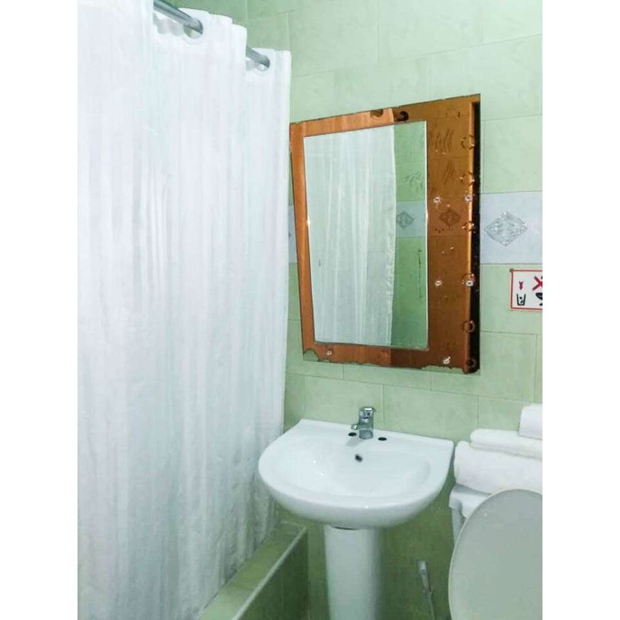 Lachi y Yeni, Casa Particular. Guesthouse Habana, Malecon