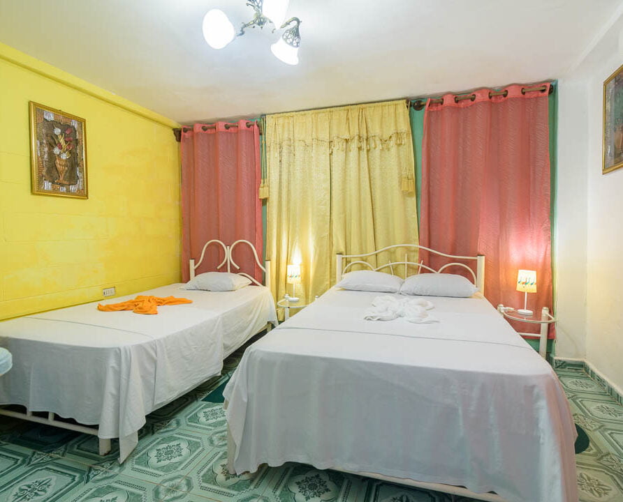 Colonial 1715. Casa Particular, Bed and Breakfast