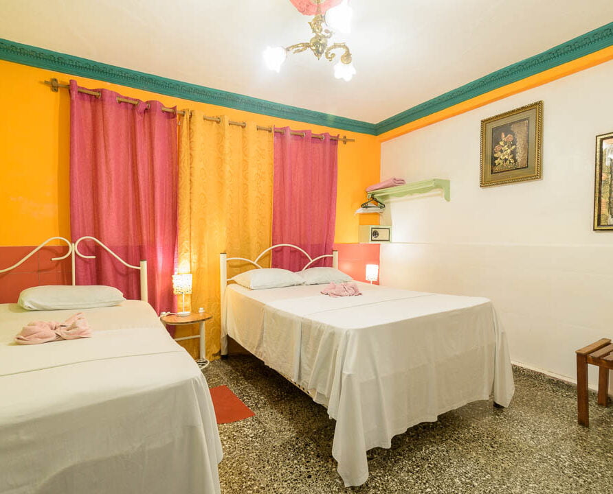 Colonial 1715. Casa Particular, Bed and Breakfast