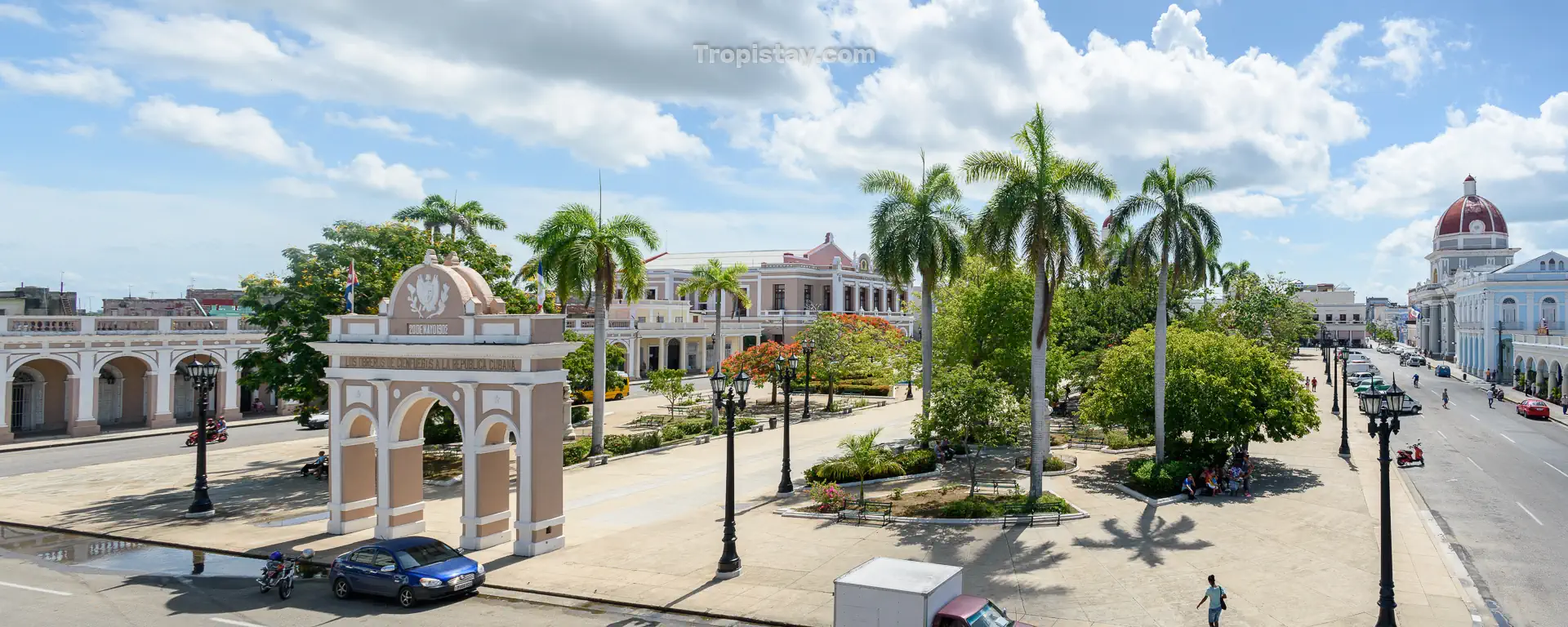 Parque Jose Marti, Cienfuegos. Portada Tropistay