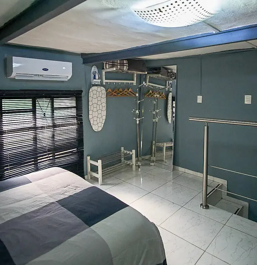 Marquez de Liz - Room 2 - Amenities - Habana Guest House