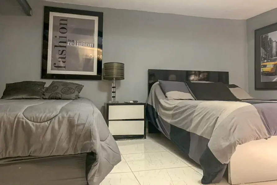 Marques de Liz – Room 2