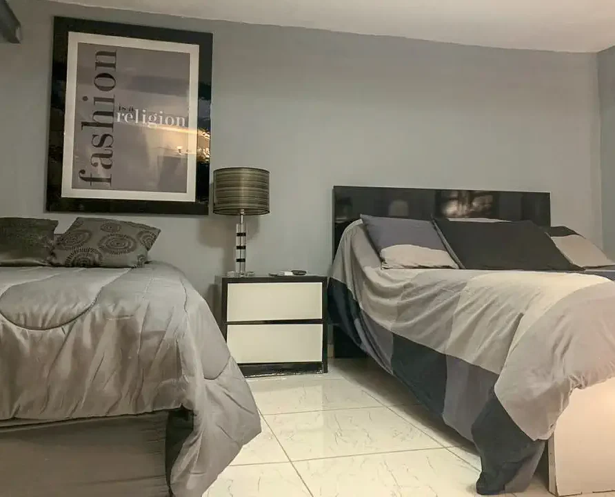 Marques de Liz – Room 2