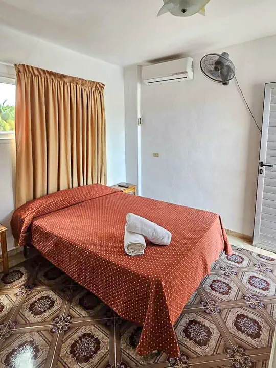Casa Mary y Angel, Varadero, Cuba. Beach Vacation Rental