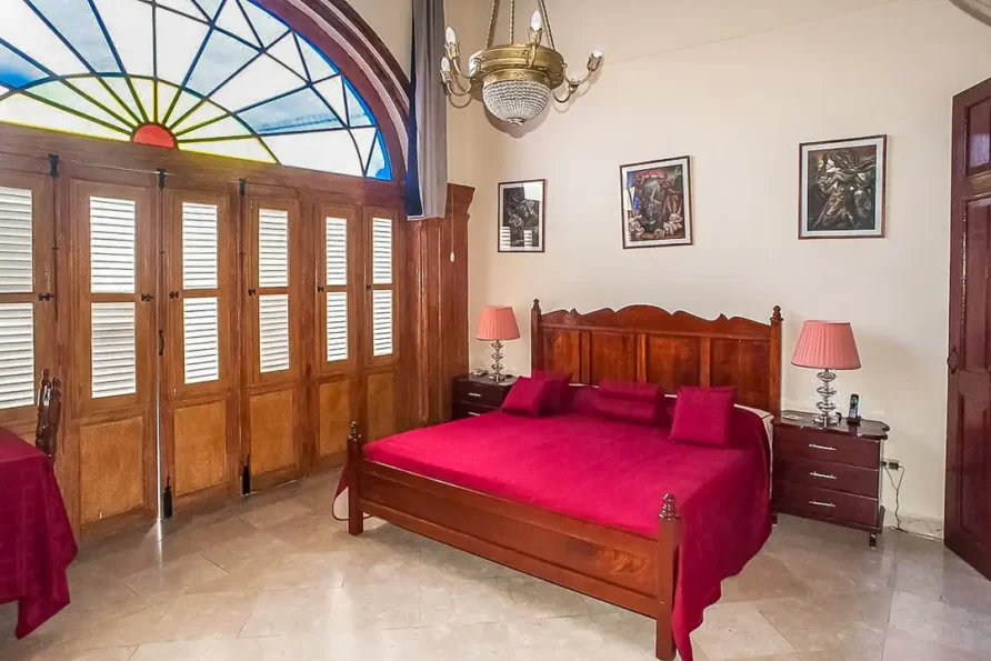 Suite Plaza Vieja – Room 1