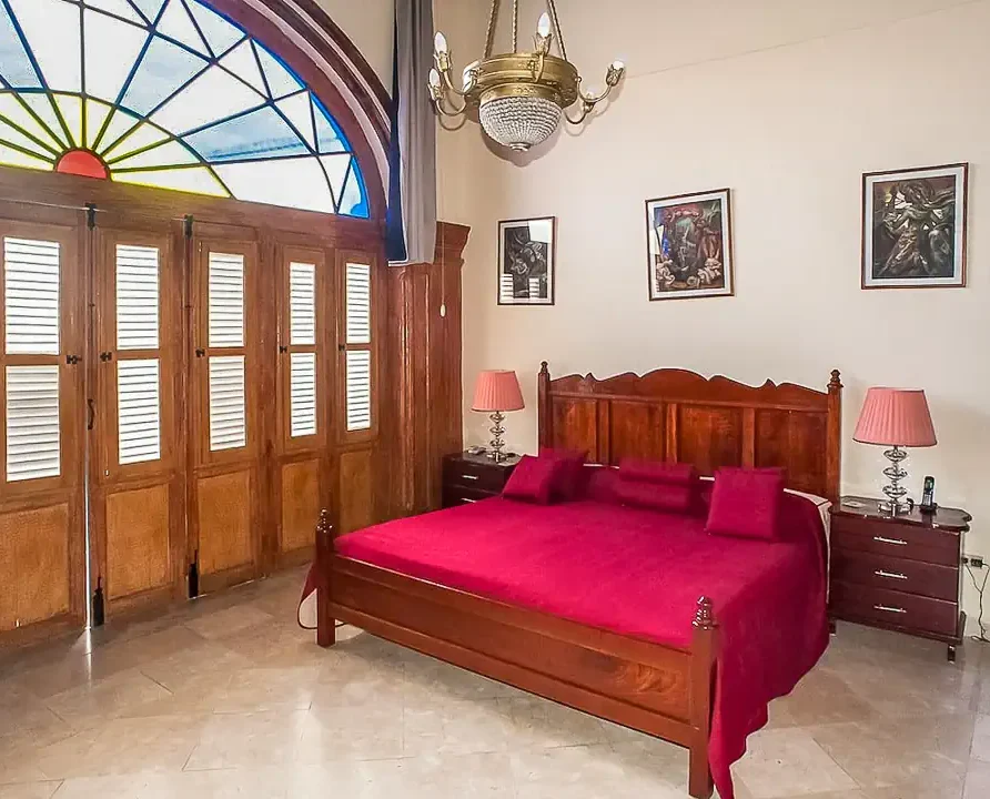 Suite Plaza Vieja – Room 1