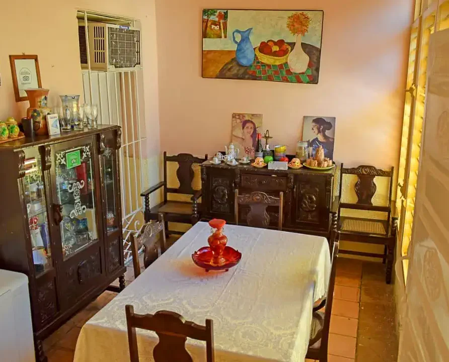 Hostal Dr Lara y Sra Yuda, Trinidad, Cuba. Bed and Breakfast