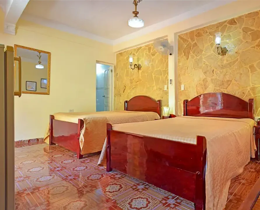 Hostal Dr Lara y Sra Yuda – Room 2