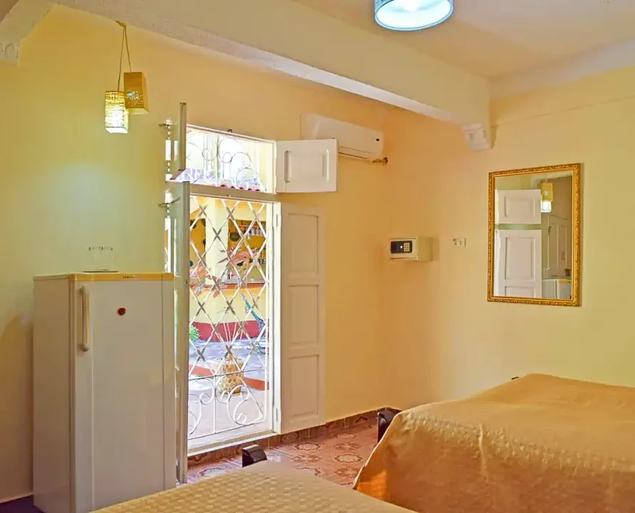 Hostal Dr Lara y Sra Yuda, Trinidad, Cuba. Bed and Breakfast