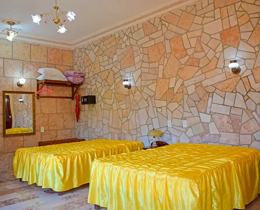 Hostal Dr Lara y Sra Yuda, Trinidad, Cuba. Bed and Breakfast