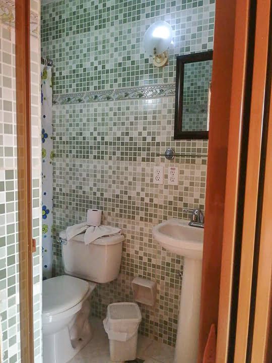 Hostal Dr Lara y Sra Yuda, Trinidad, Cuba. Bed and Breakfast