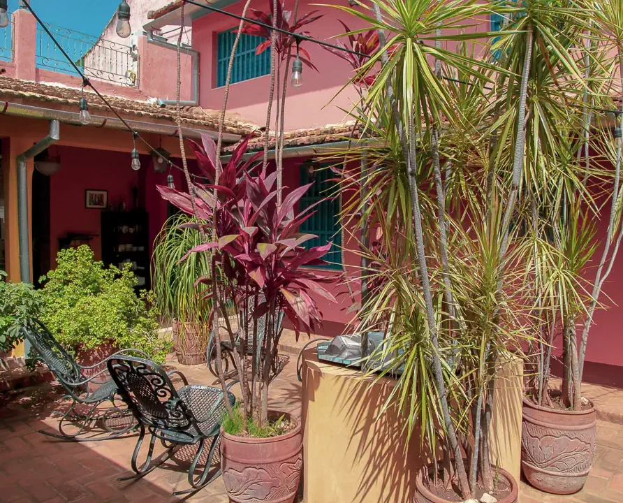 Hostal Lola, Trinidad, Cuba. Bed and Breakfast