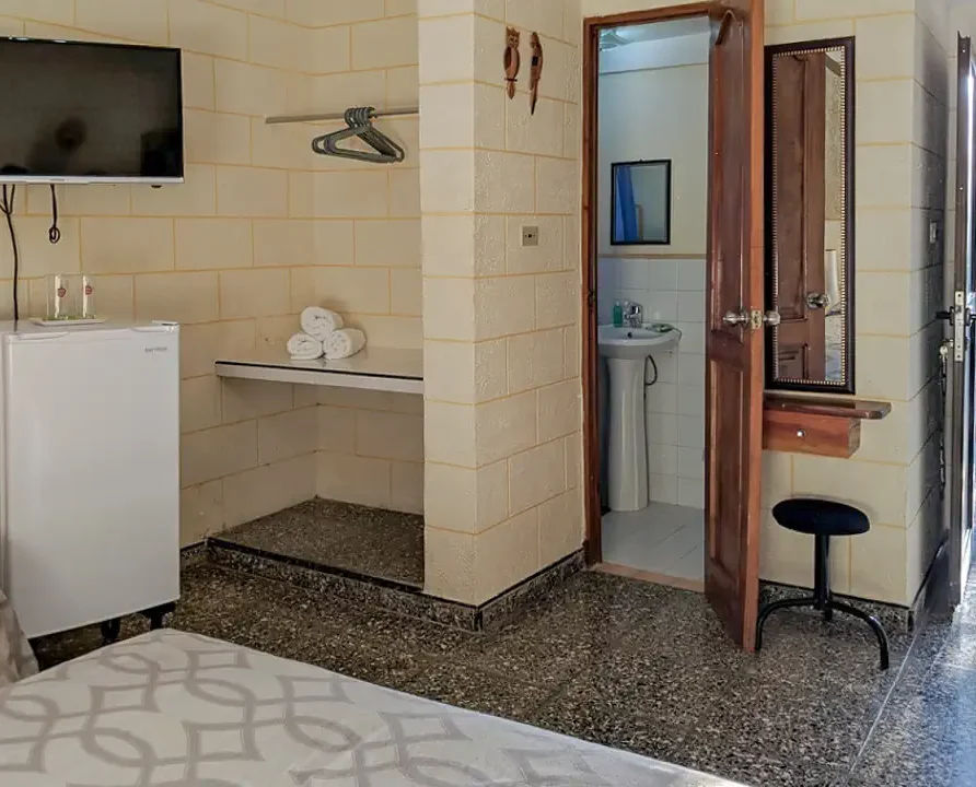 Casa Karelia y Victor. Beach Vacation Rental, Varadero, Cuba.