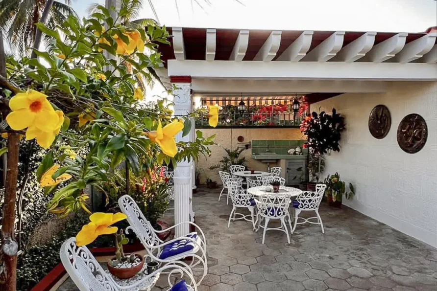 Norma’s BnB – Room 1