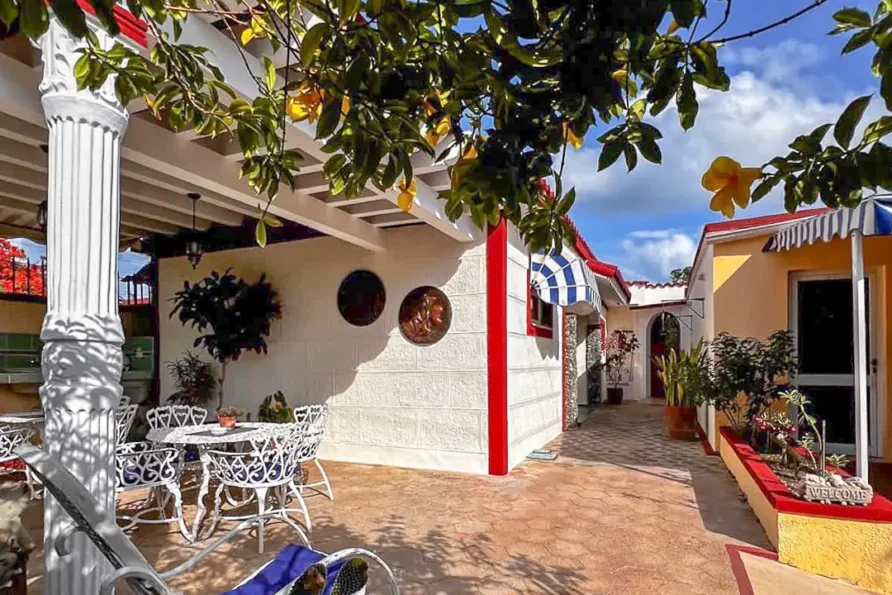 Norma’s BnB – Room 2