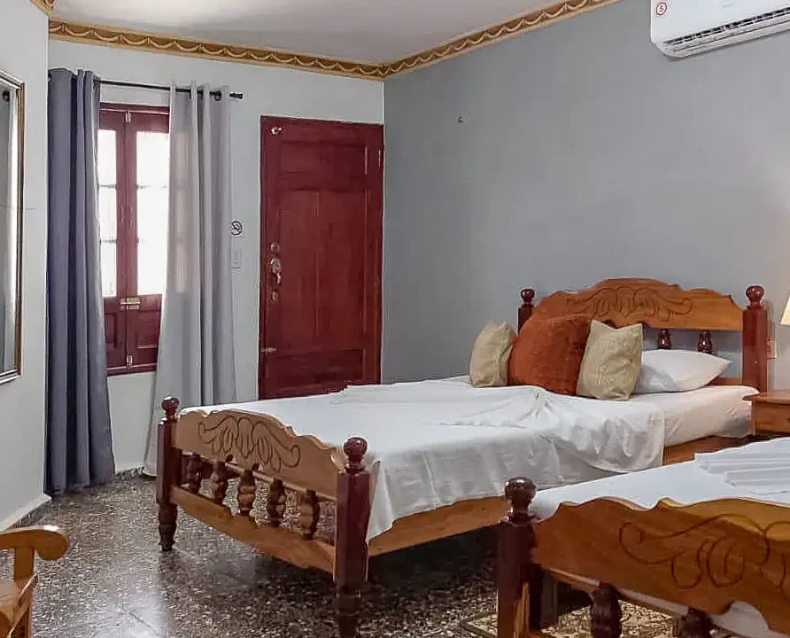 Casa Margarita - Room 1 - Beds, Vacation Rental Viñales