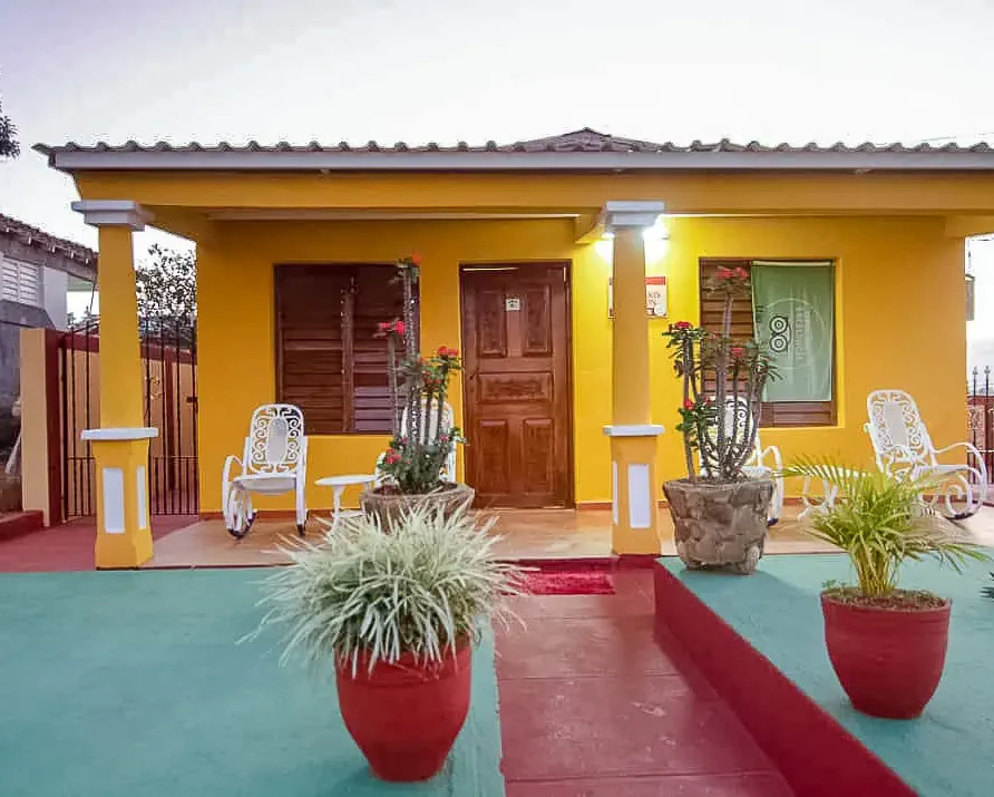 Casa Ana Belkis y Dairon - Front of house, Viñales Guest House.