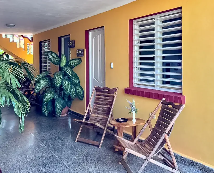 Hostal Tres Caballeros, Viñales. Guest House. Room 2, Front.