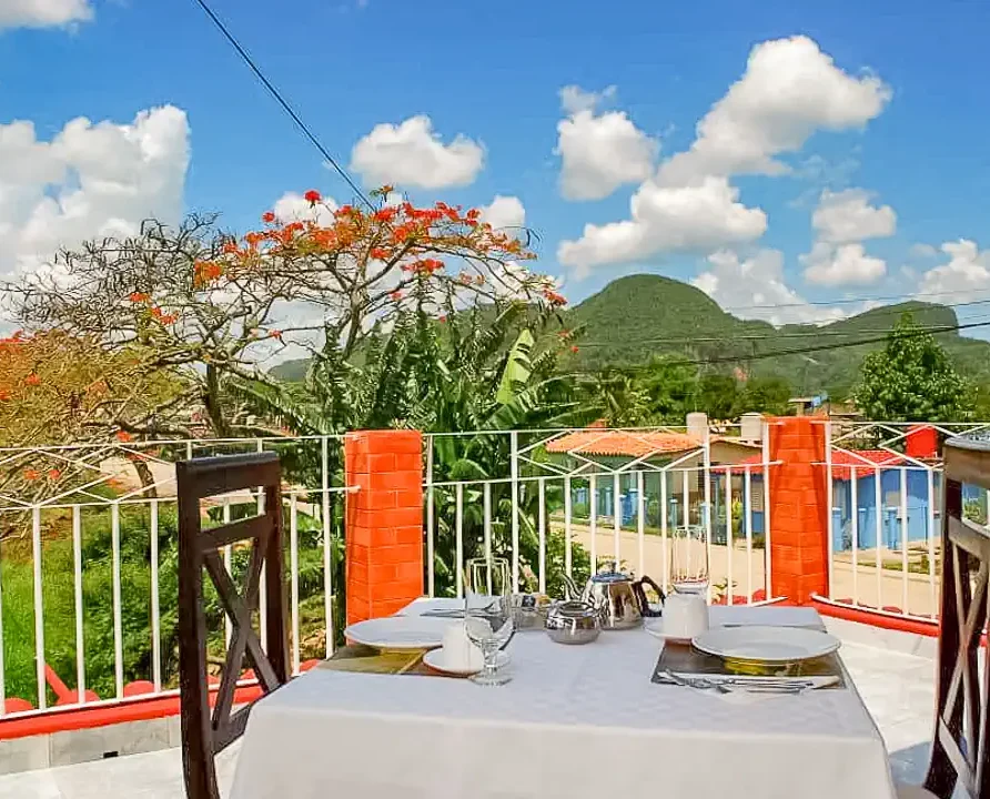 Sunny Balcony House, Viñales. Guest House. Terrace