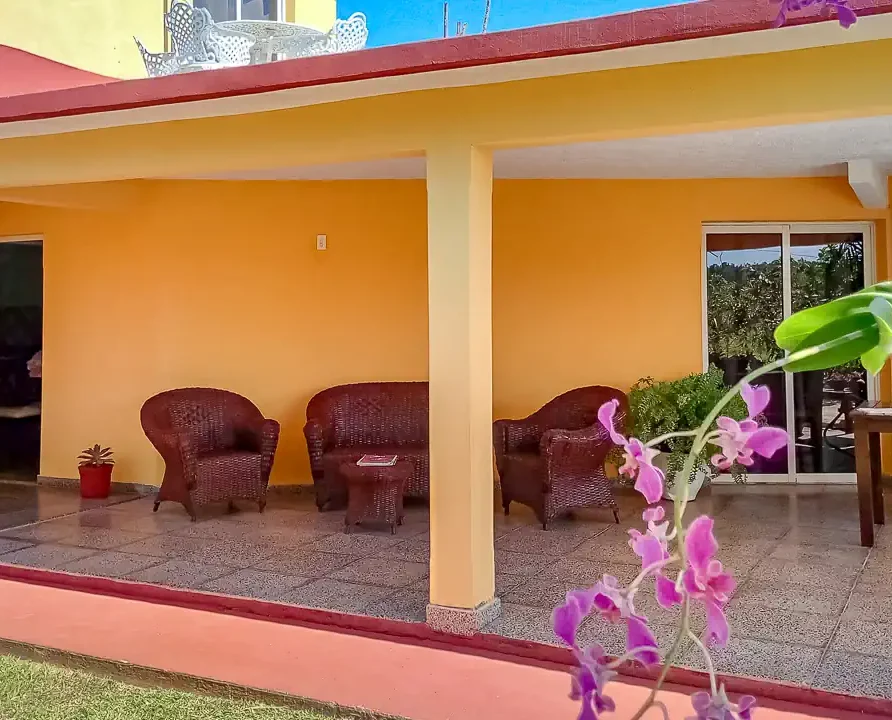 Sunny Balcony House, Viñales. Guest House. Terrace