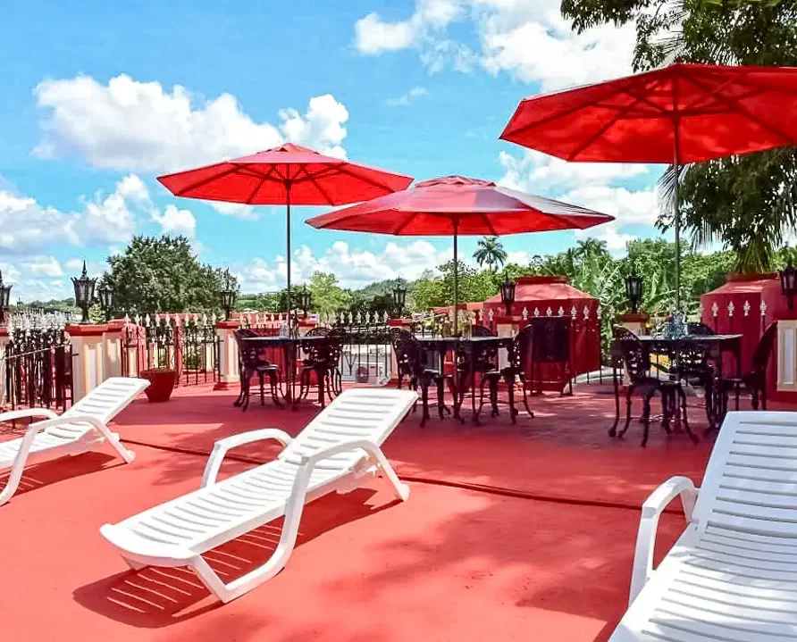 Villa El Habano, Viñales. Guest House. Terrace.