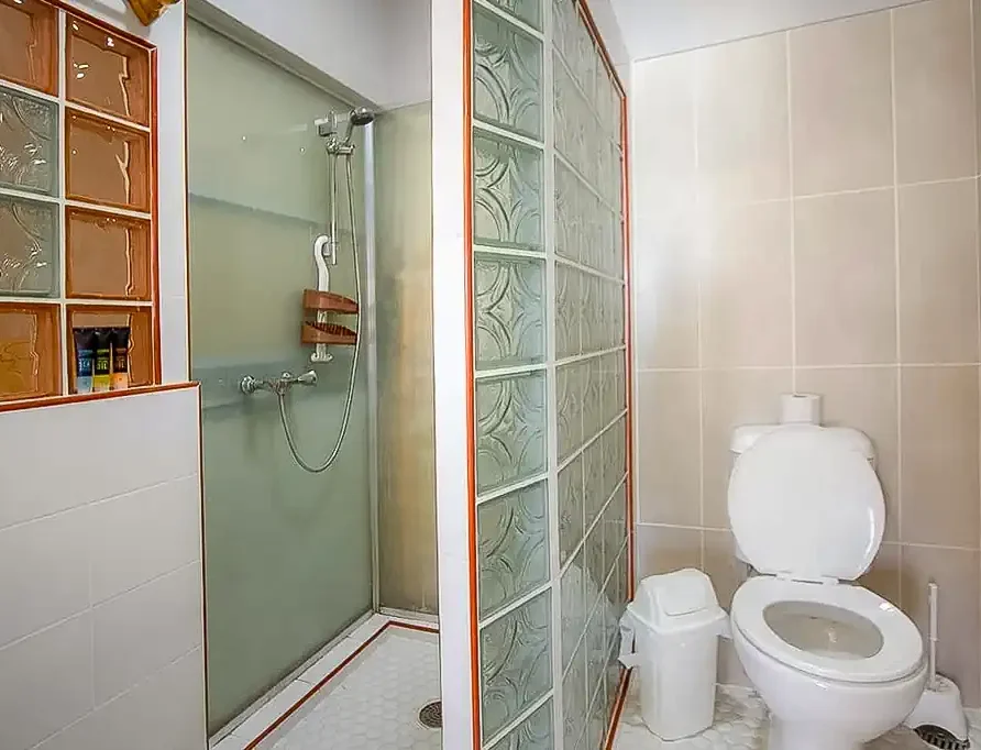 Zuleida y Vinola, Becachfront, Caleton, Playa Larga. Guest House. Room 2